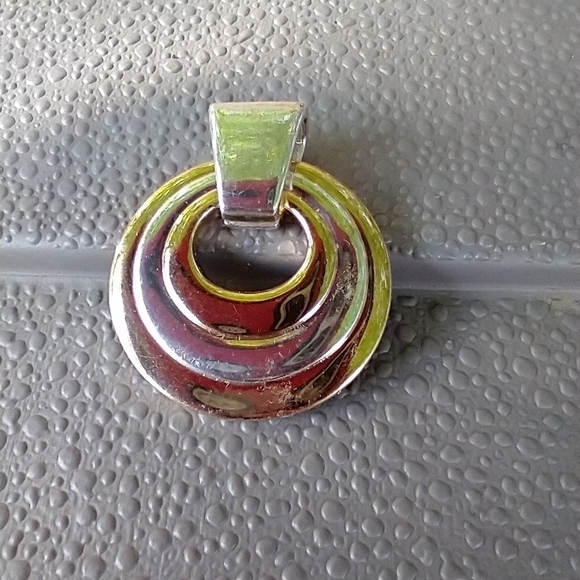 Women's reversible two tone pendant. - Picture 1 of 2